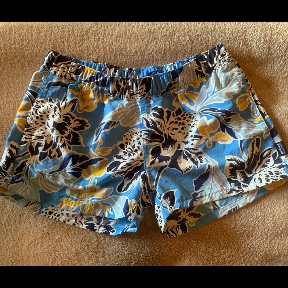 NWT Patagonia Women’s Barely Baggies Shorts